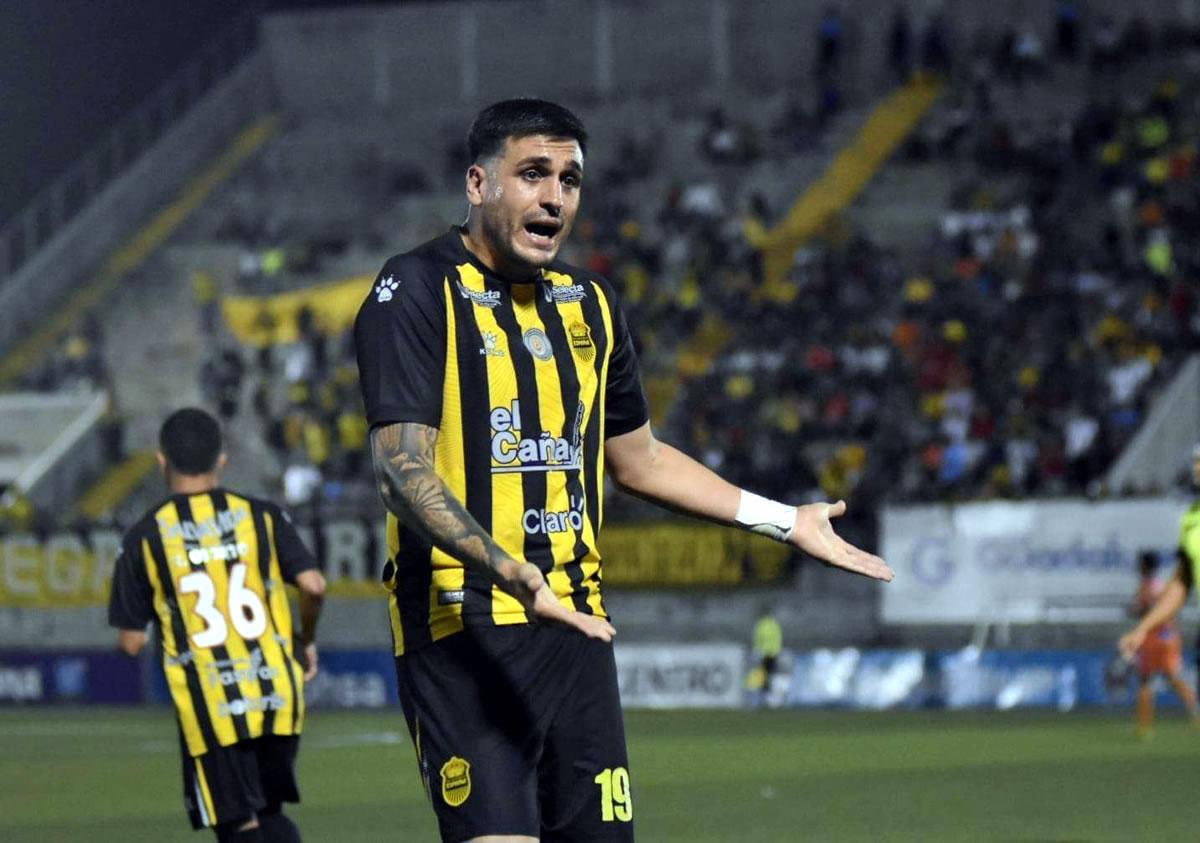 Ramiro Rocca se fue en blanco en el primer partido del repechaje.