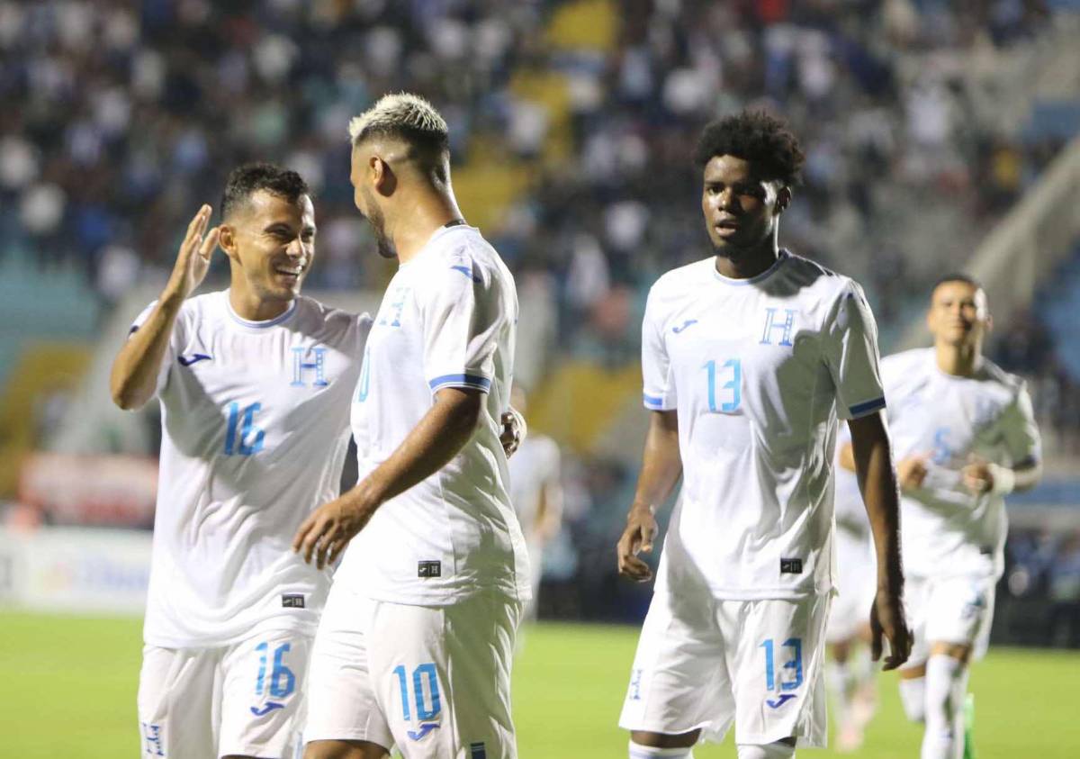 Alex López y Kervinb Arriaga anotaron en la victoria de Honduras.