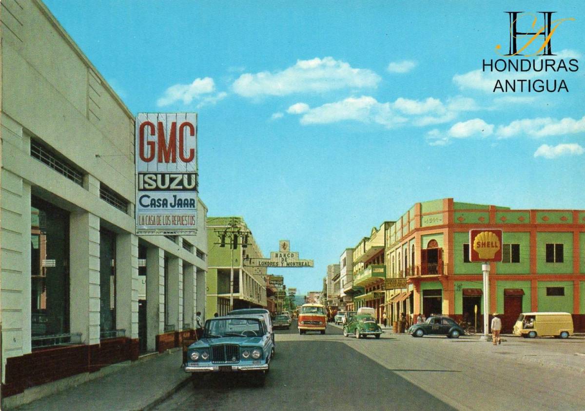 La calle del comercio en SPS, en los años 70.