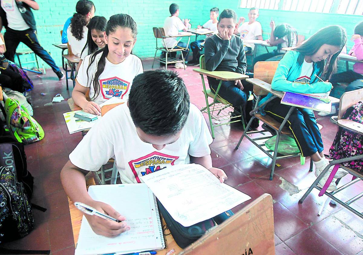 De Copán, Valle y Ocotepeque son los mejores estudiantes