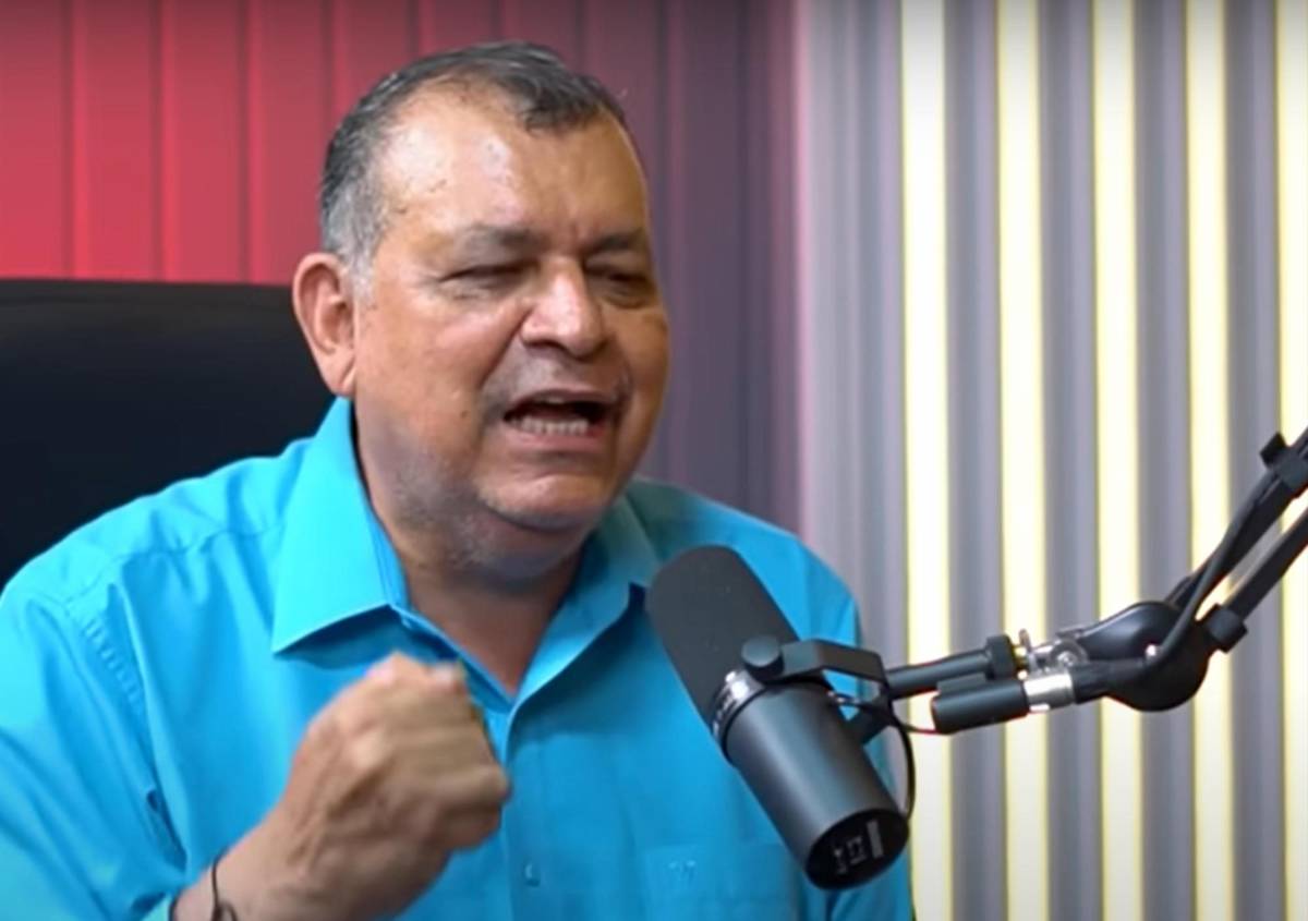 Orlando Ponce cuenta la verdad sobre su mamá y denuncia robo que le hicieron