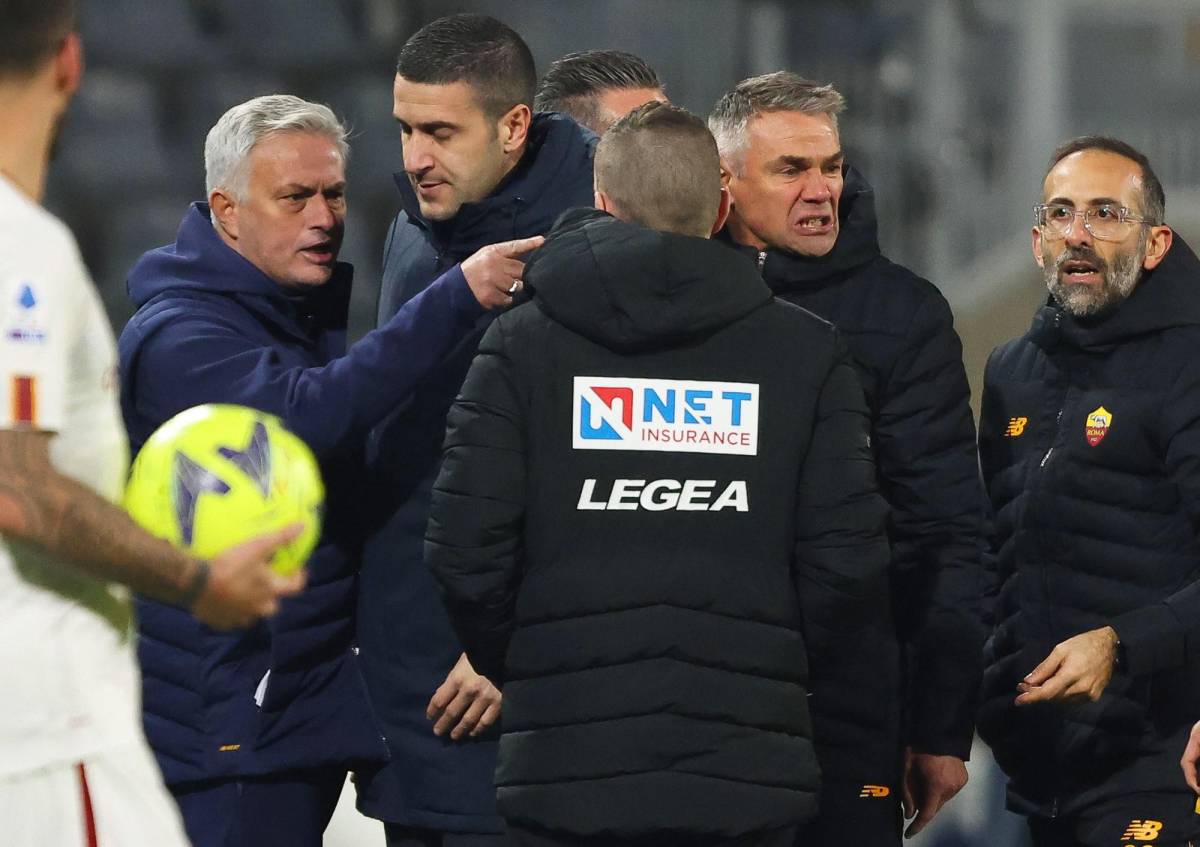 Mourinho se marchó expulsado ante Cremonese, equipo que no había ganado un tan solo partido en la Serie A.