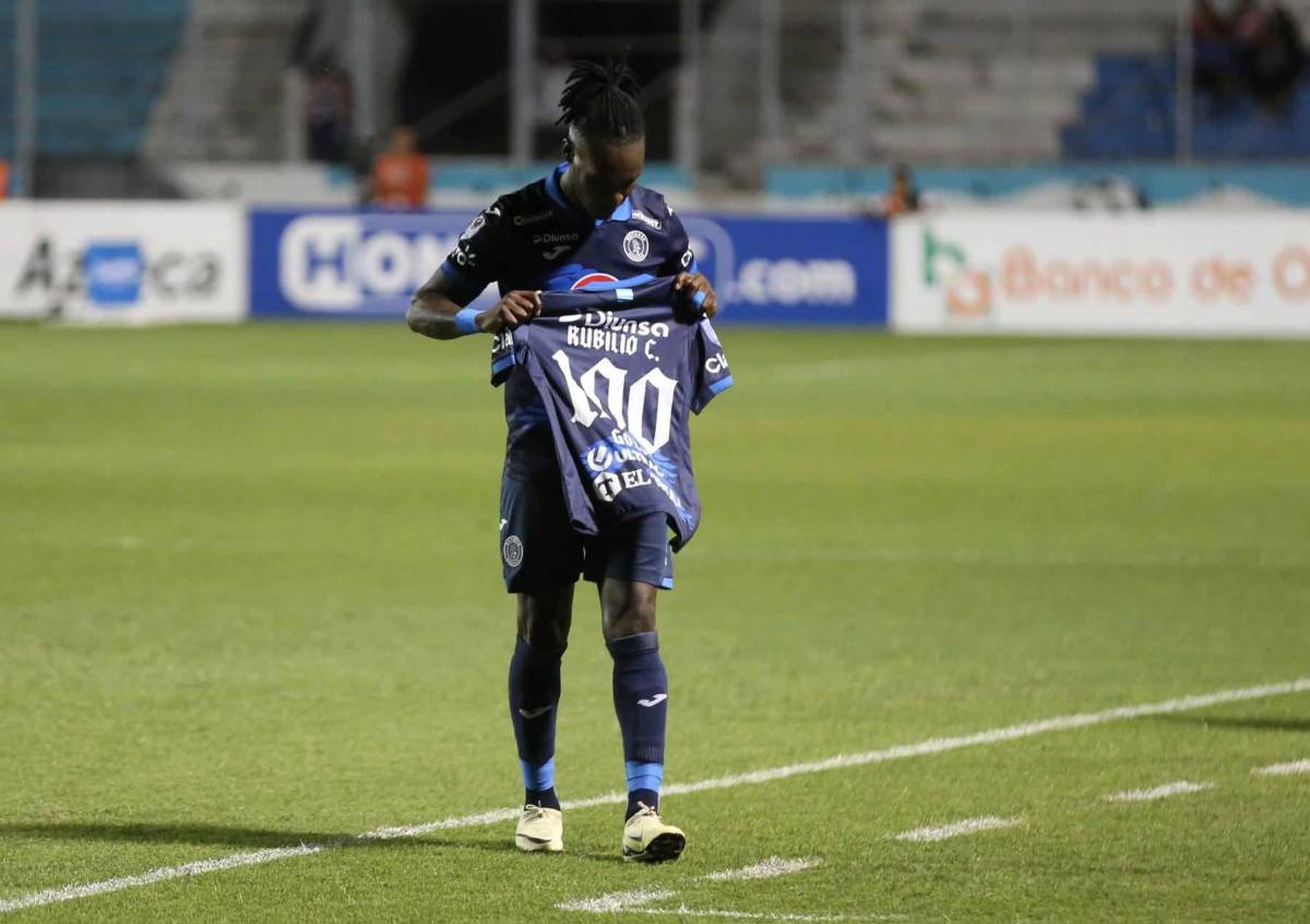 Rubilio Castillo llegó a los 100 goles con la camiseta del Motagua en la Liga Nacional.