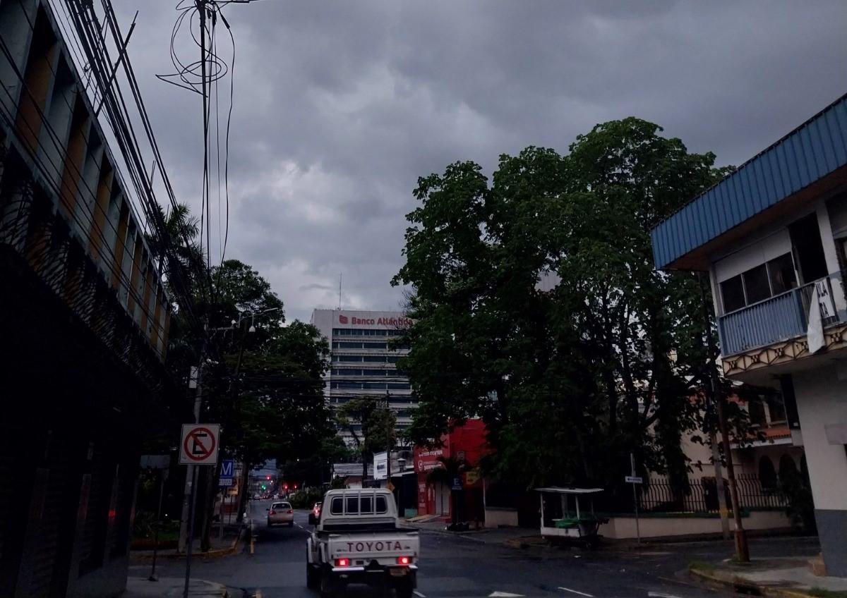 Cuña de alta presión deja lluvias en tres regiones de Honduras