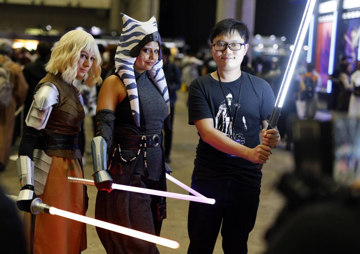 Fans de Star Wars y varios famosos de Hollywood se reúnen en un gran evento en Japón