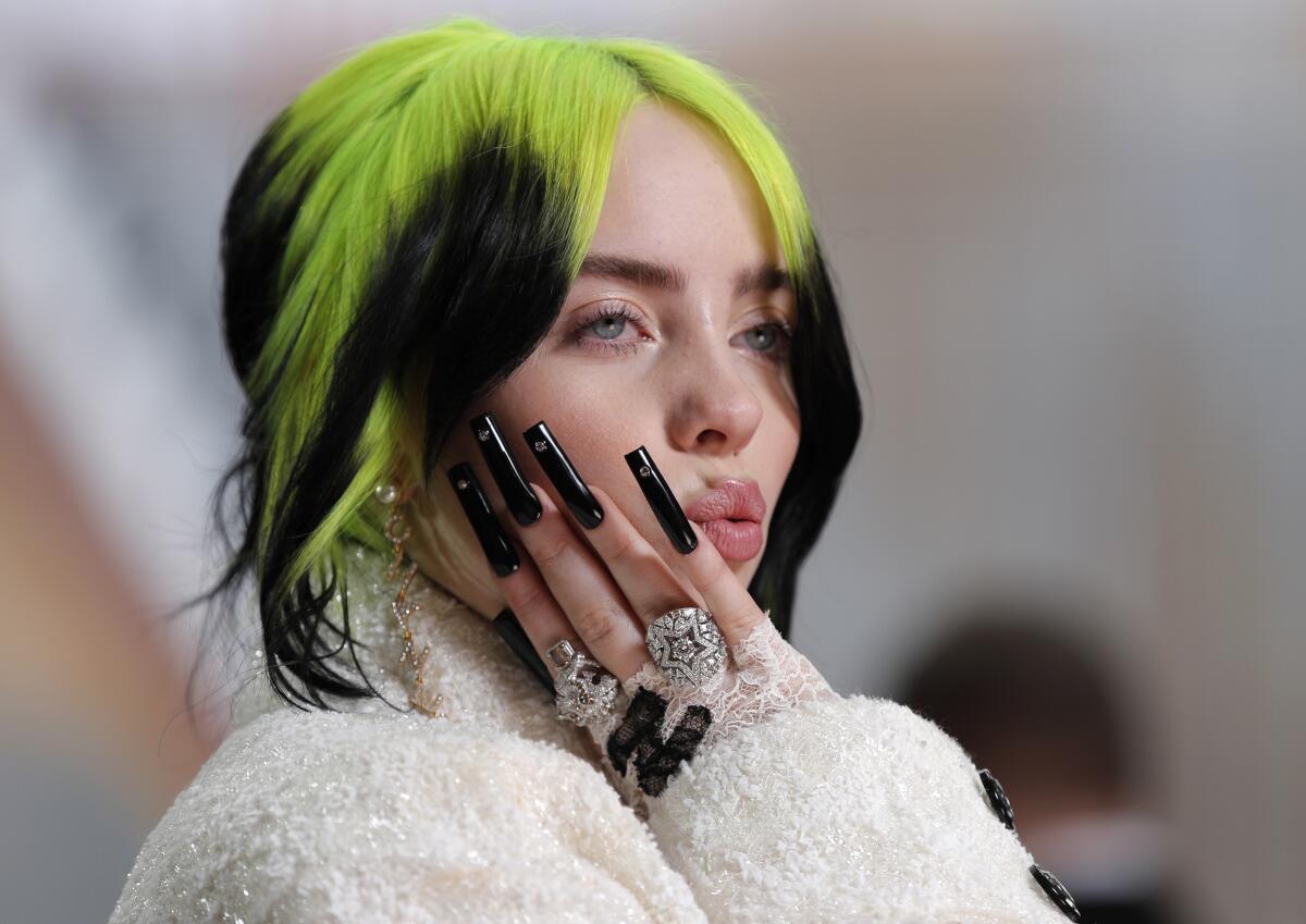 Billie Eilish, la más jóven en superar los 100 millones de oyentes mensuales en Spotify
