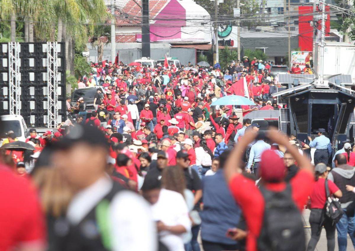 Imágenes de la nutrida movilización del oficialismo en Tegucigalpa