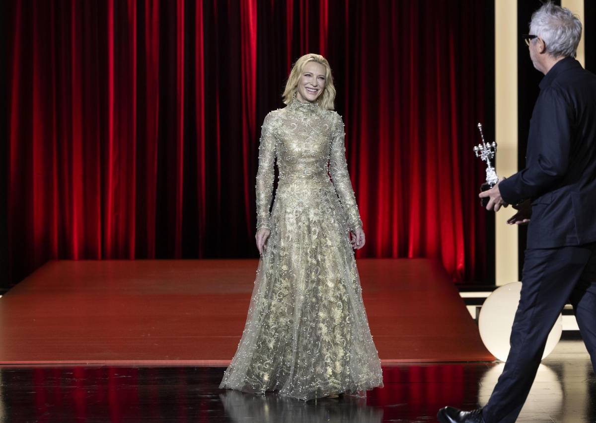 Cate Blanchett recibe su Premio Donostia celebrando “una vida creativa llena de dudas”