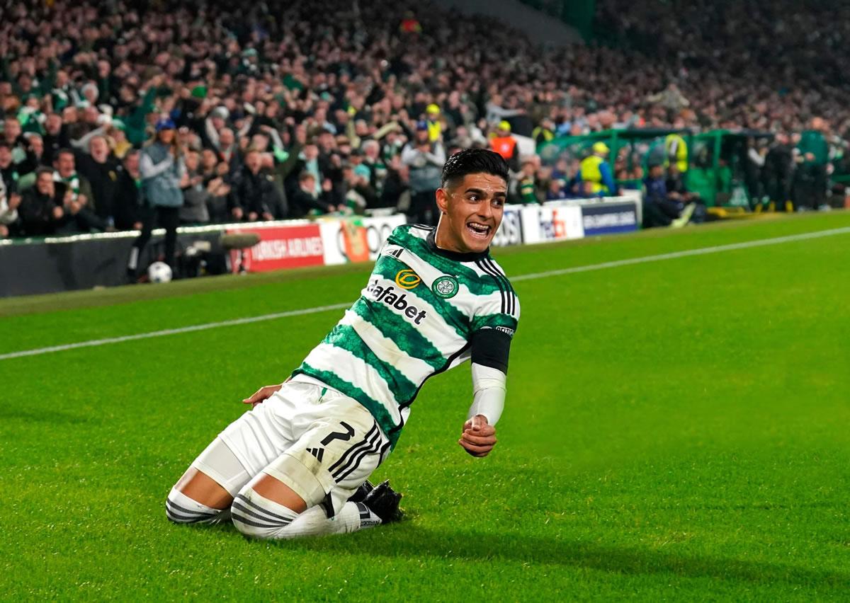 La celebración del hondureño tras estrenarse como goleador en la Champions League.