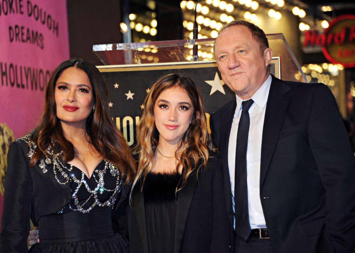 Salma Hayek cumple 59 años y  tres décadas abriendo puertas en Hollywood