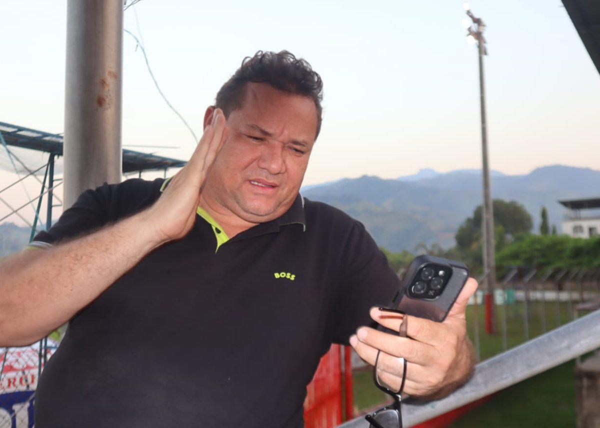 Elencoff reacciona molesto tras derrota de Real Sociedad ante Olimpia