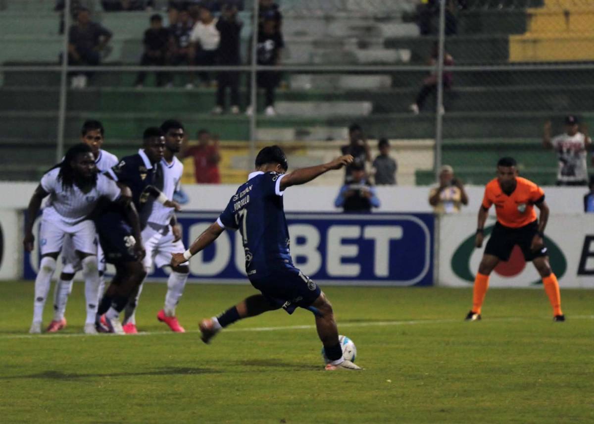 La bronca en el Motagua vs Génesis, dos polémicas y festejo en Comayagua