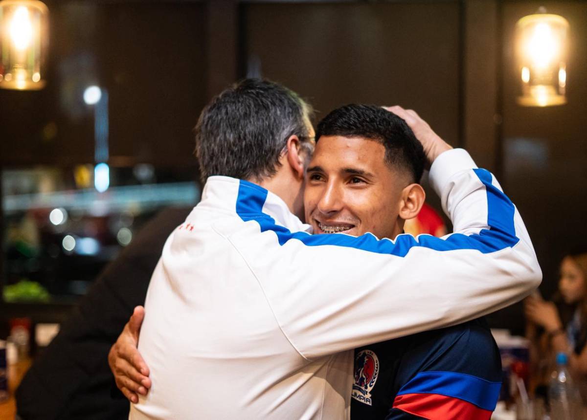 Cena íntima del Olimpia tras la 40, leyenda presente y un 'infiltrado'