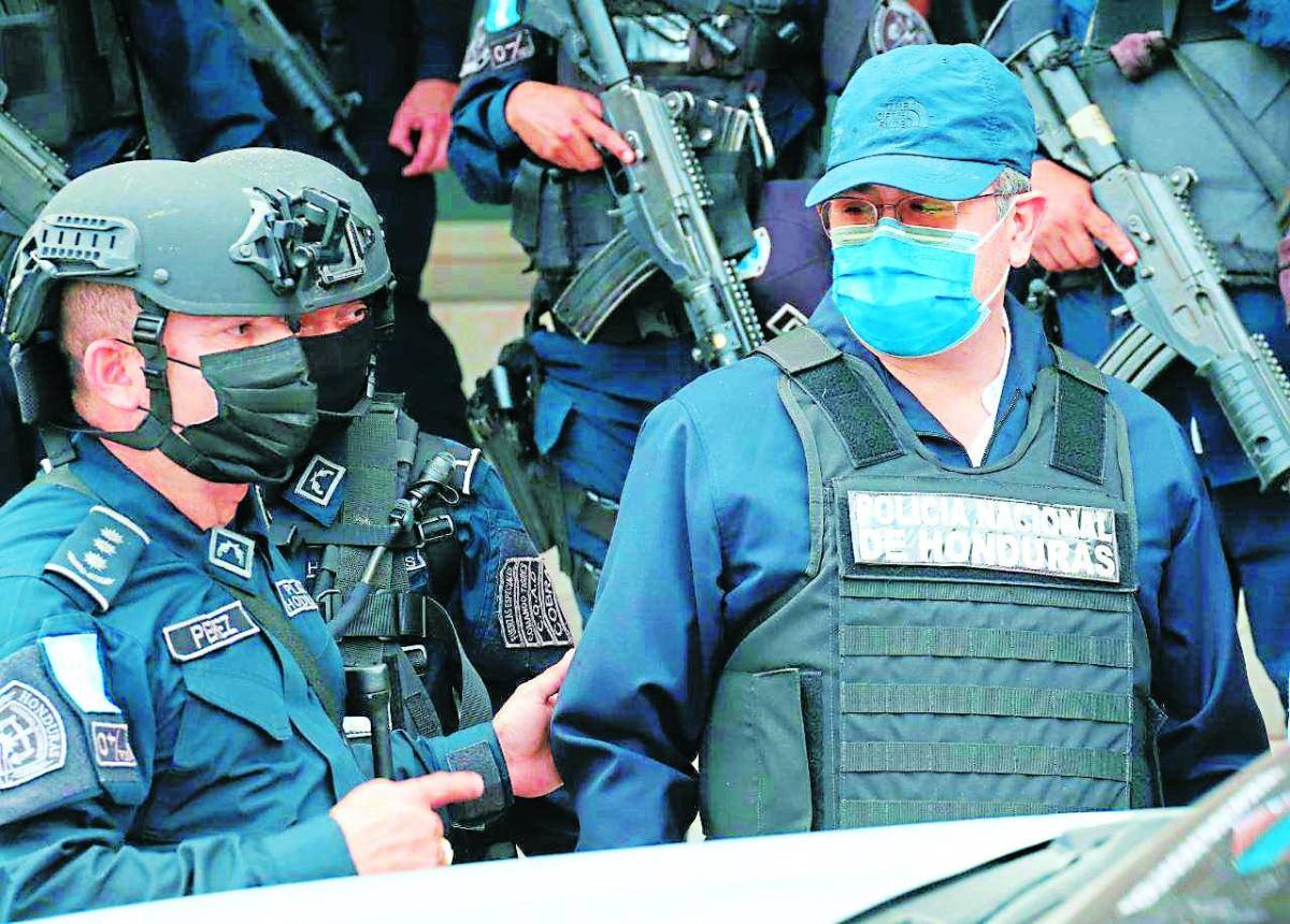 Bufete de abogados norteamericanos defenderá al exmandatario en Nueva York.