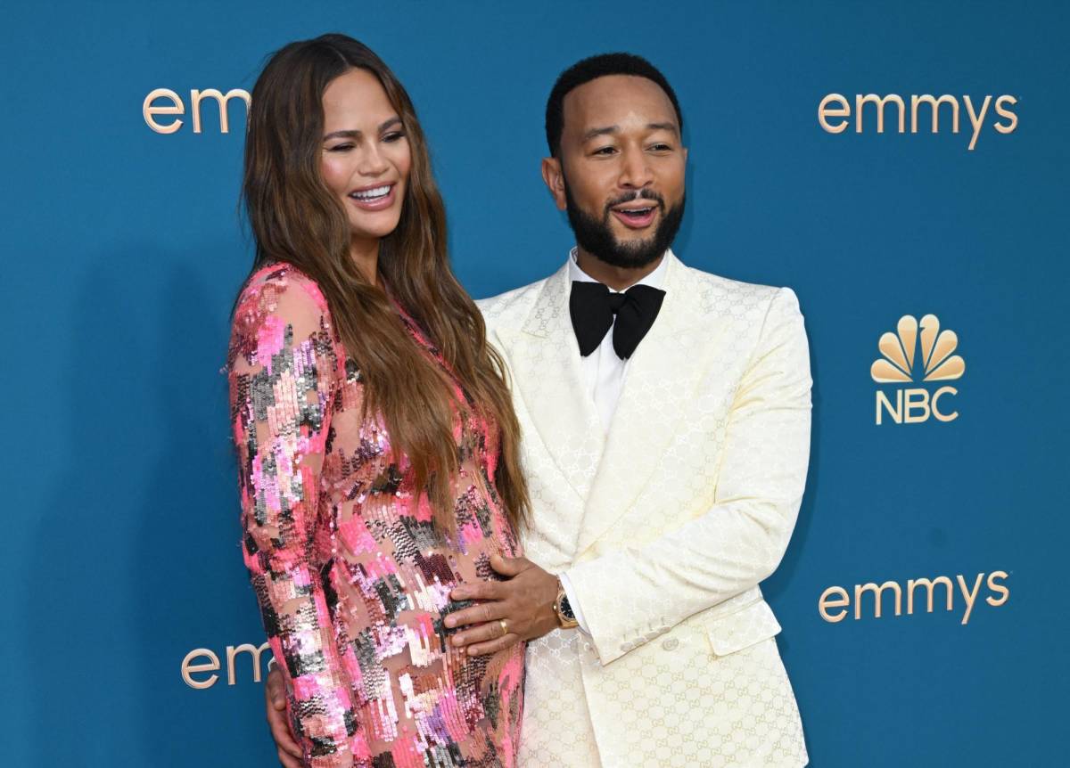 Chrissy Teigen revela que abortó para salvar su vida