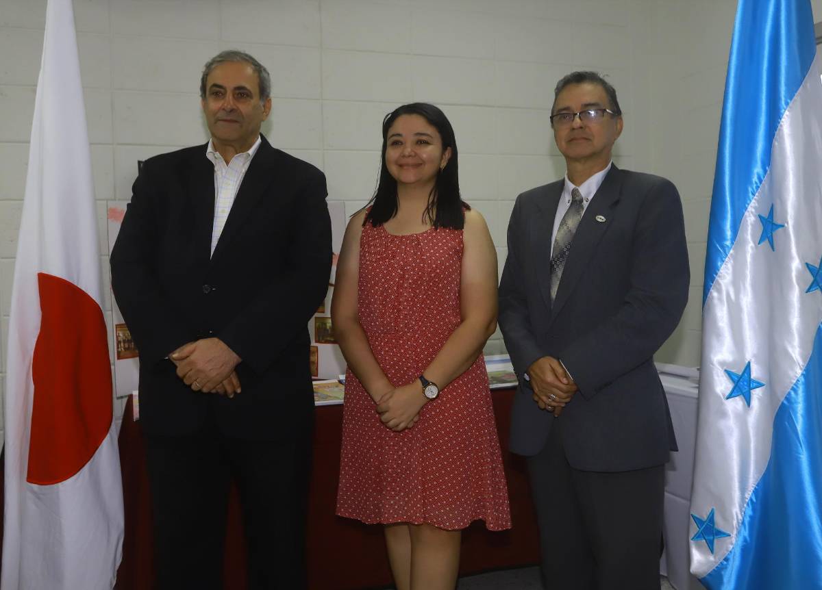 En fotos: exposición de calendarios japoneses en SPS