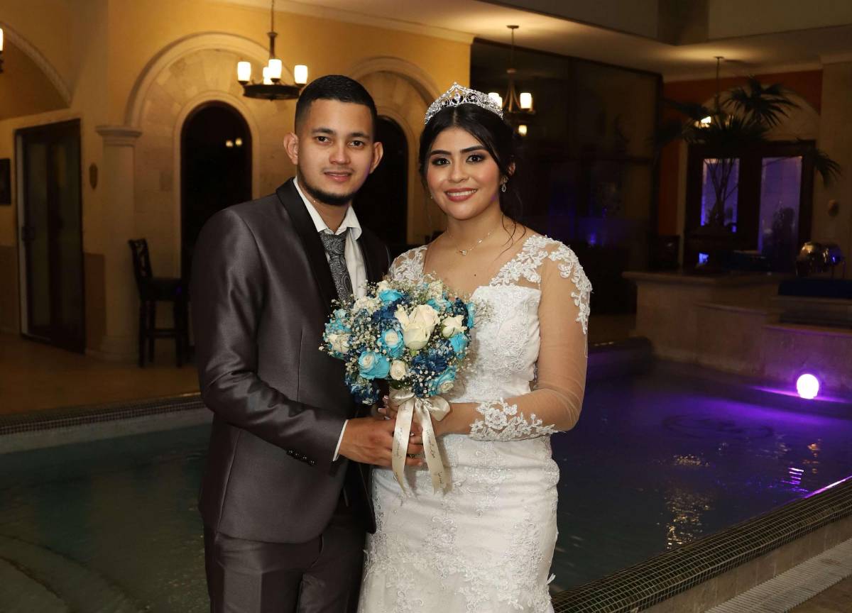 Promesa de amor entre Gissel Martínez y Jonathan Cardenez