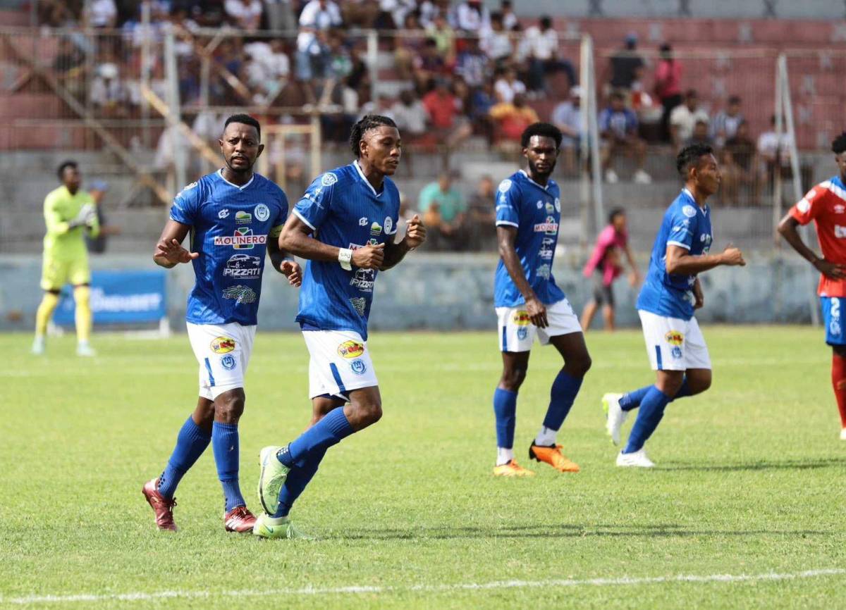 José Velásquez Colón anotó el primer gol de la Jaiba Brava.
