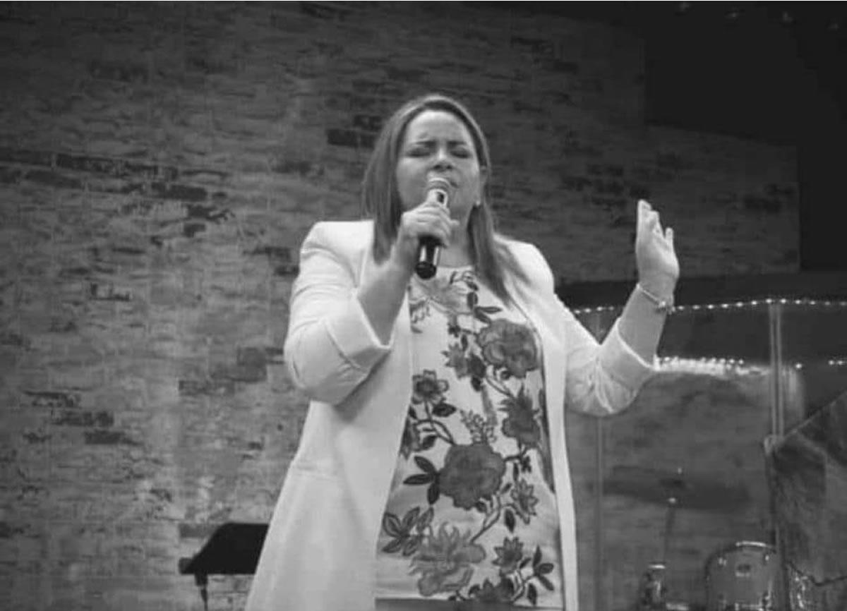 La esposa de Rubén Matamoros, la pastora Jenny de Matamoros, falleció en el accidente.