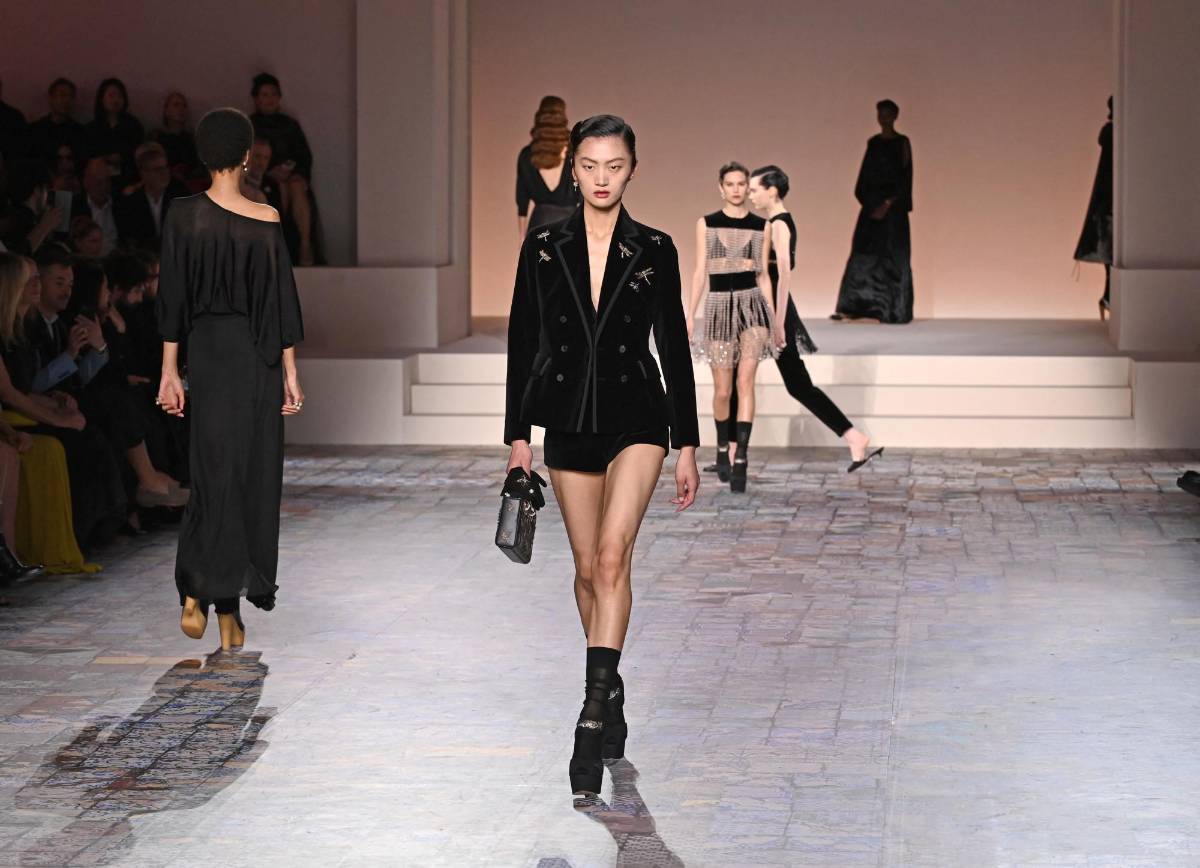 Dior evoca el Hollywood de oro entre emancipación y glamur