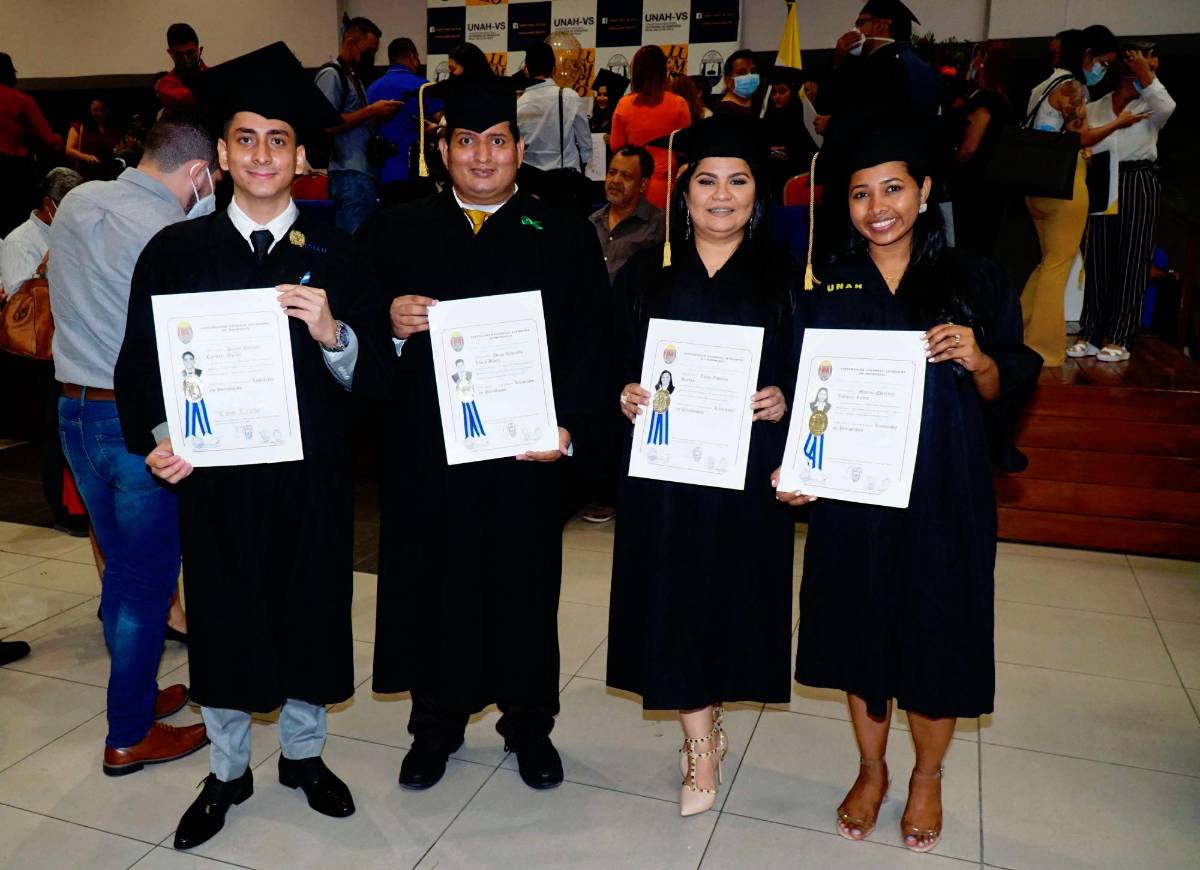 Orgullo y gozo por los nuevos profesionales