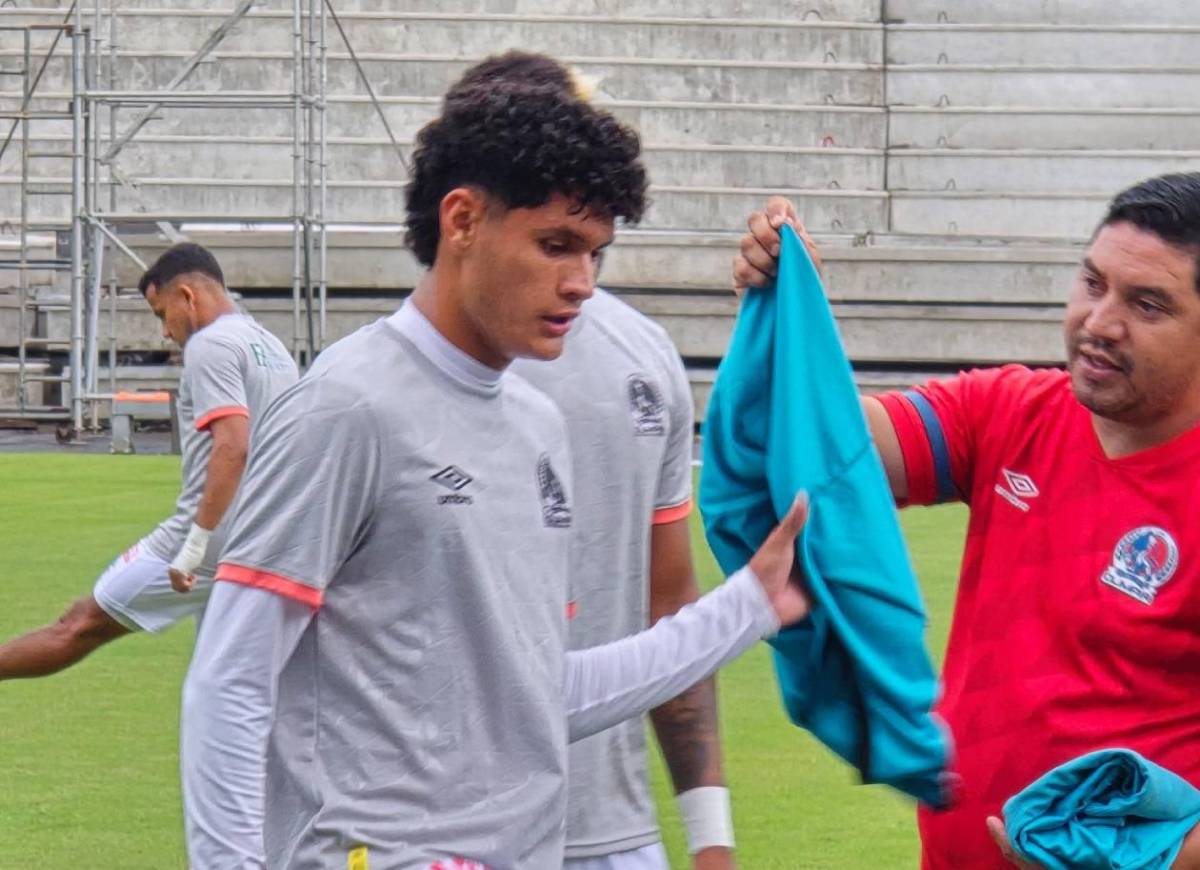 Se va del Olimpia, Real España con fichaje sorpresa y español en Honduras