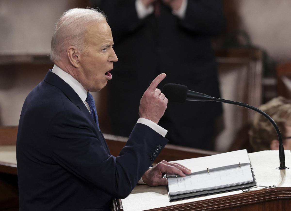 Biden promete atajar inflación “reduciendo los costos y no los sueldos”