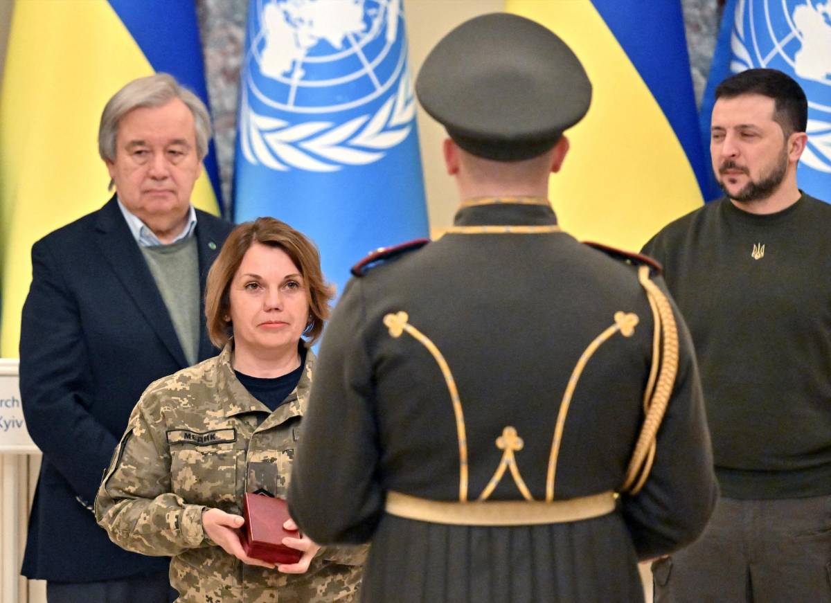 Zelenski y Putin agradecen a las mujeres por su papel en la guerra