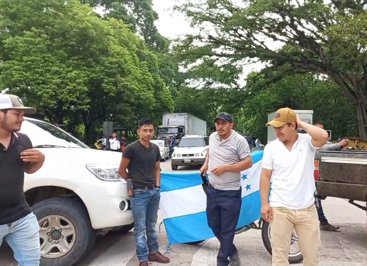 La toma de la carretera es a la altura del Sitio Arqueológico de Copán