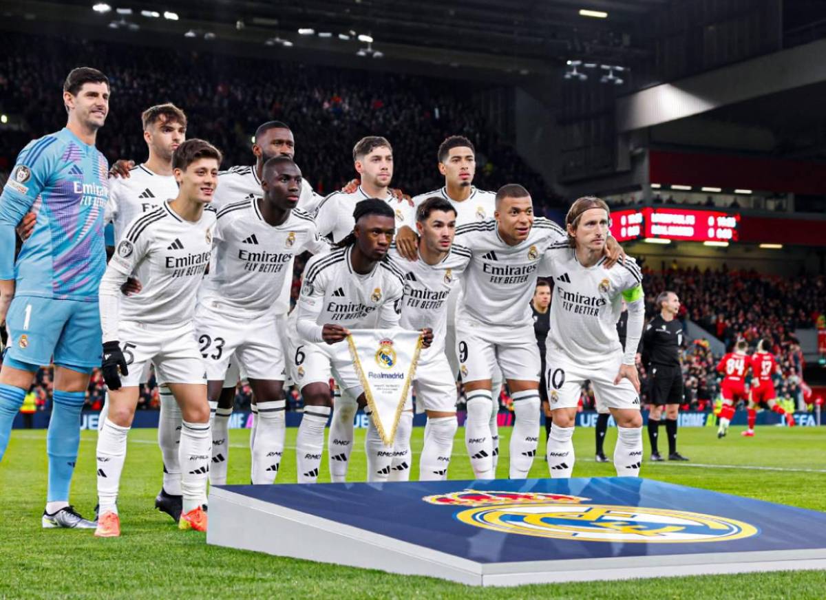 El 11 titular del Real Madrid que enfrentó en Anfield al Liverpool.