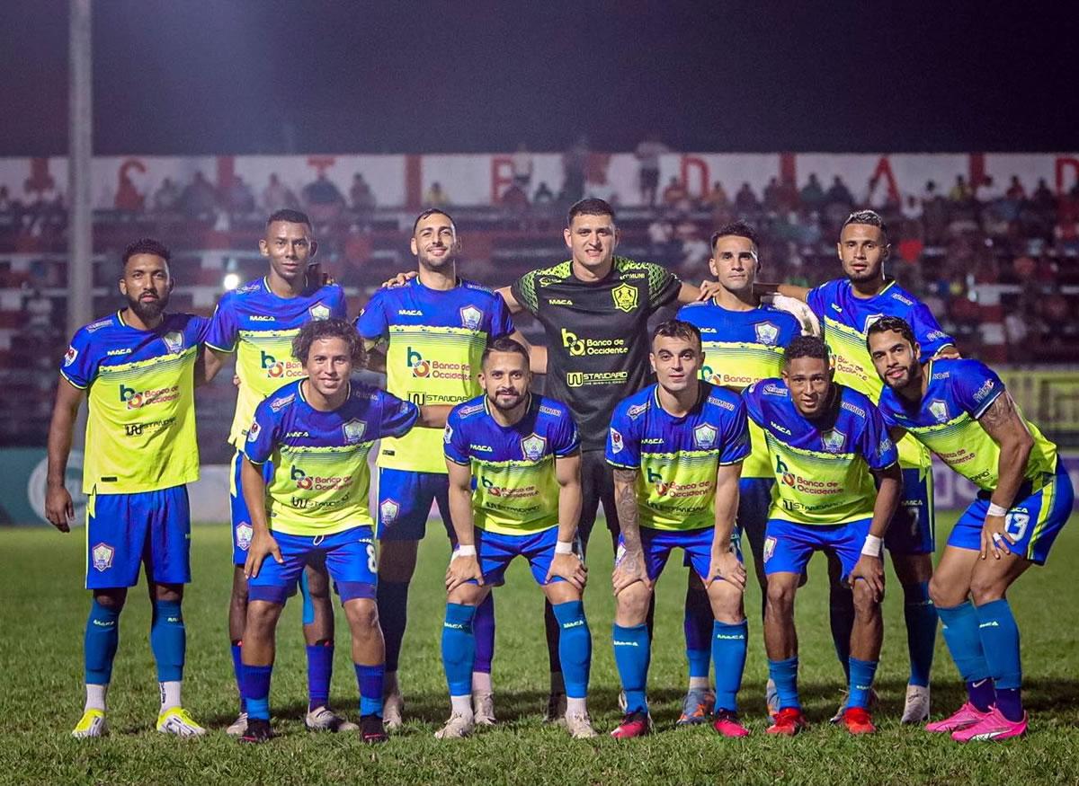 Este fue el equipo titular de los Potros del Olancho FC en Tocoa.
