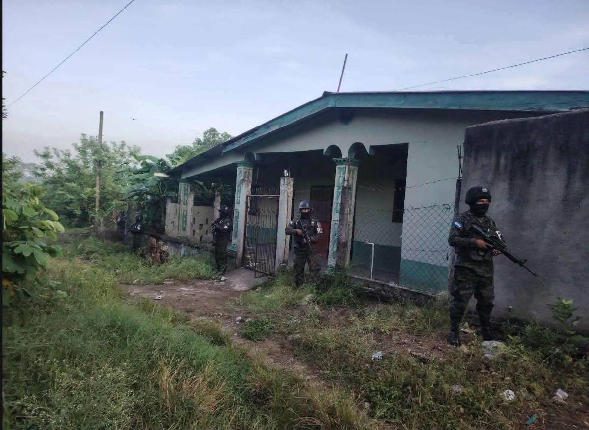 “Peligro” cayó con radios, arma y supuesta droga: lo señalan como cabecilla élite de la Pandilla 18