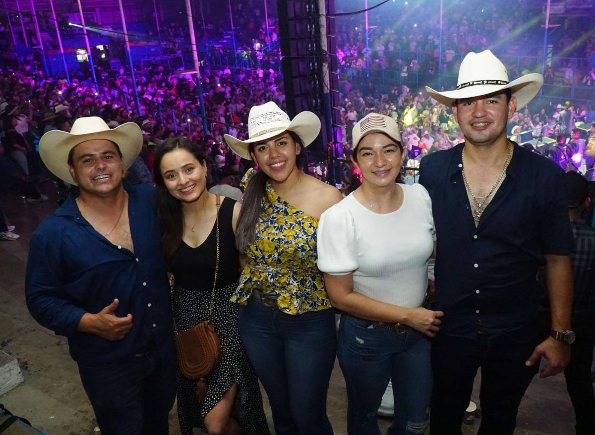 Así disfrutaron los fanáticos de El Chapo de Sinaloa en el AGAS