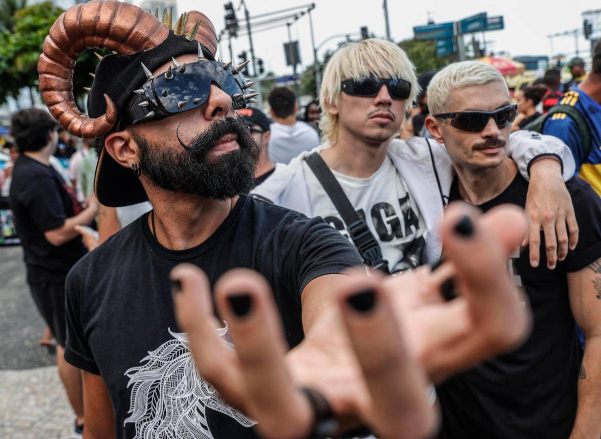 Simpatizantes de Lady Gaga ya acampan previo a concierto gratis