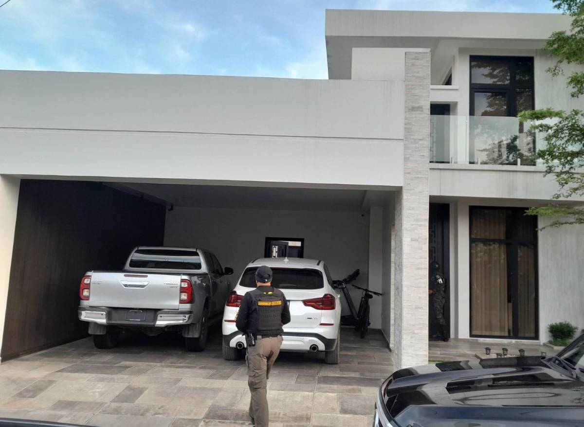 Casas y negocios: los bienes allanados a Ricardo Elencoff en Colón y Atlántida