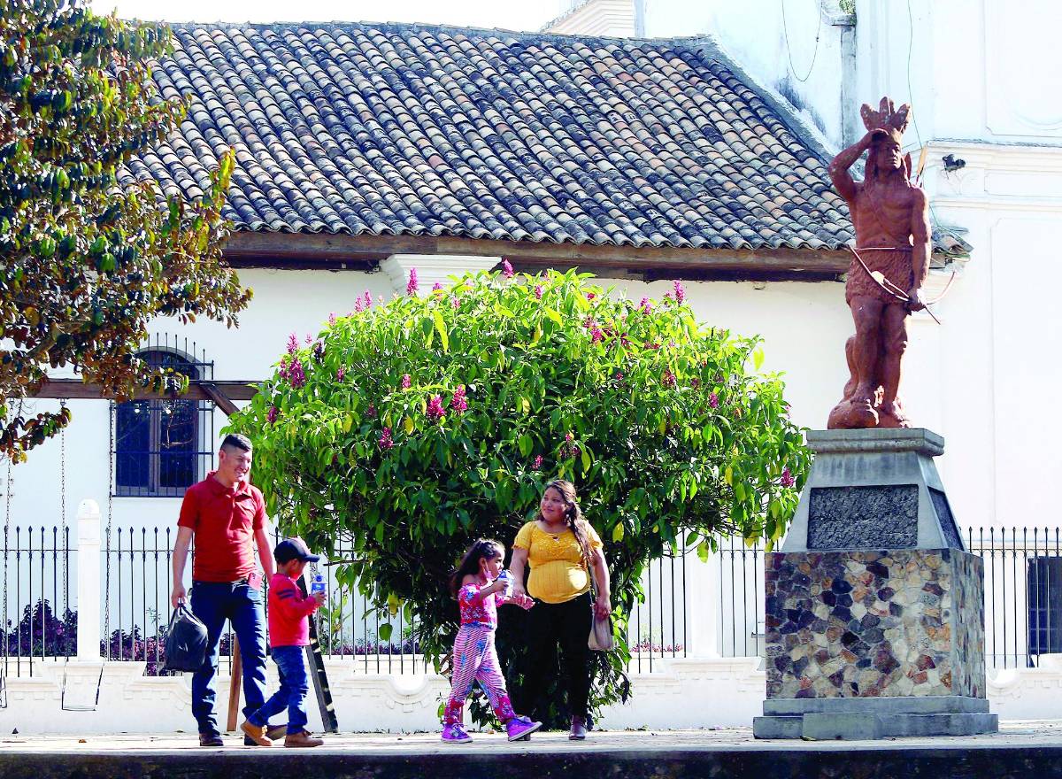 Más de 350,000 hogares hondureños alquilan casa