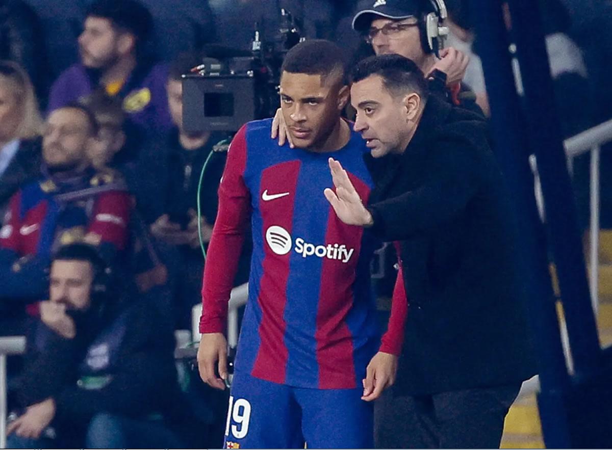 Xavi ha dado muy pocos minutos a Vitor Roque y esa situación ha pesado para ‘Messinho‘.