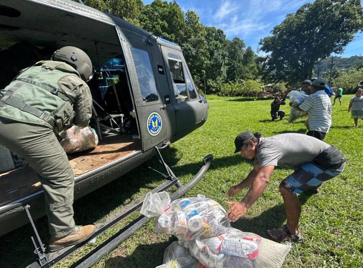 Trasladan alimentos a los afectados en la Cuenca del río Cangrejal