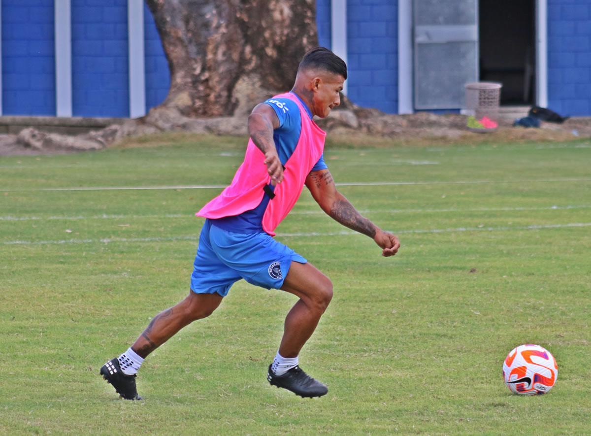 ‘Chino‘ López iba a recibir una oferta de renovación, según contó Emilio Izaguirre.