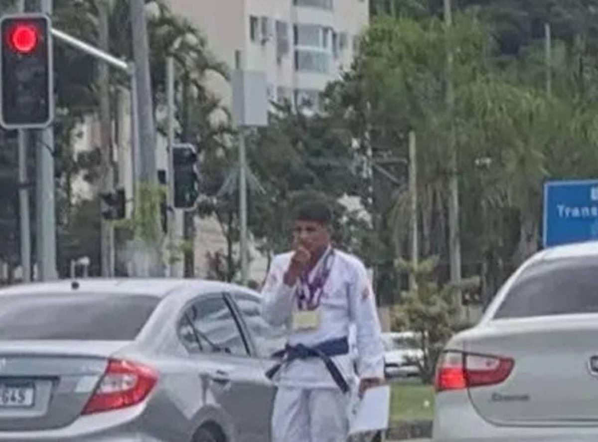 Brasil: Ronald Ferreira, el deportista medalla de oro que pide limosna en los semáforos