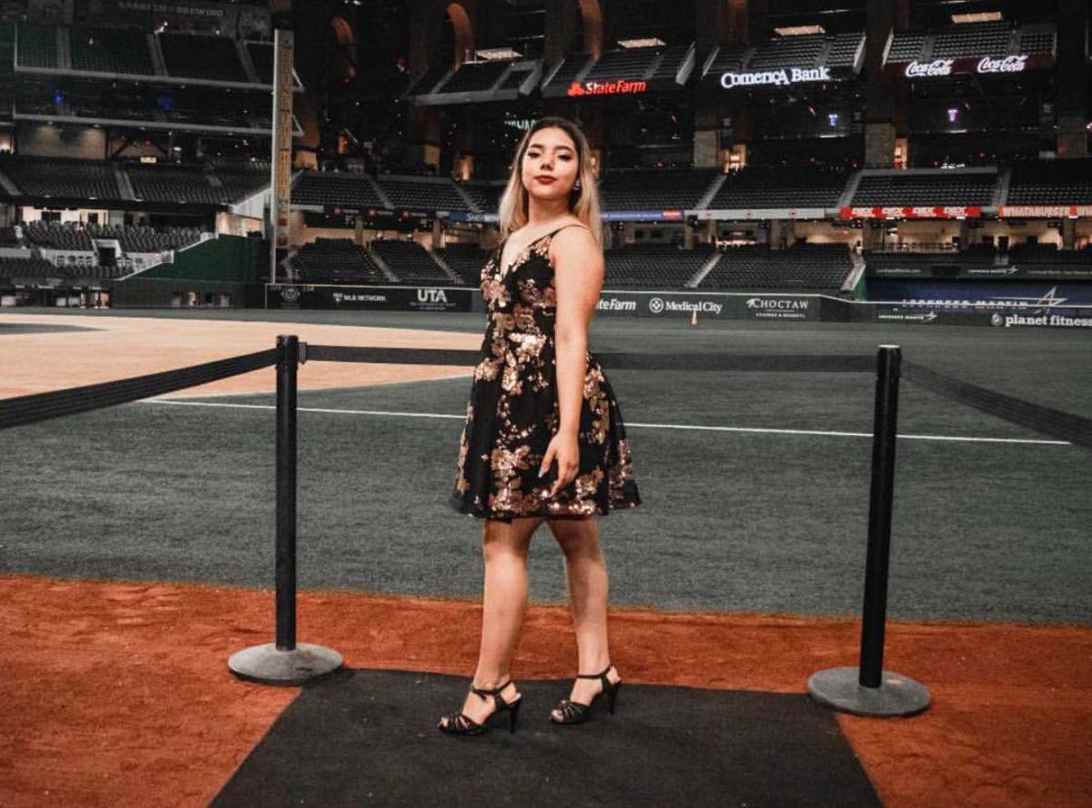 De migrante a líder militar en USA: hondureña narra entre lágrimas su travesía