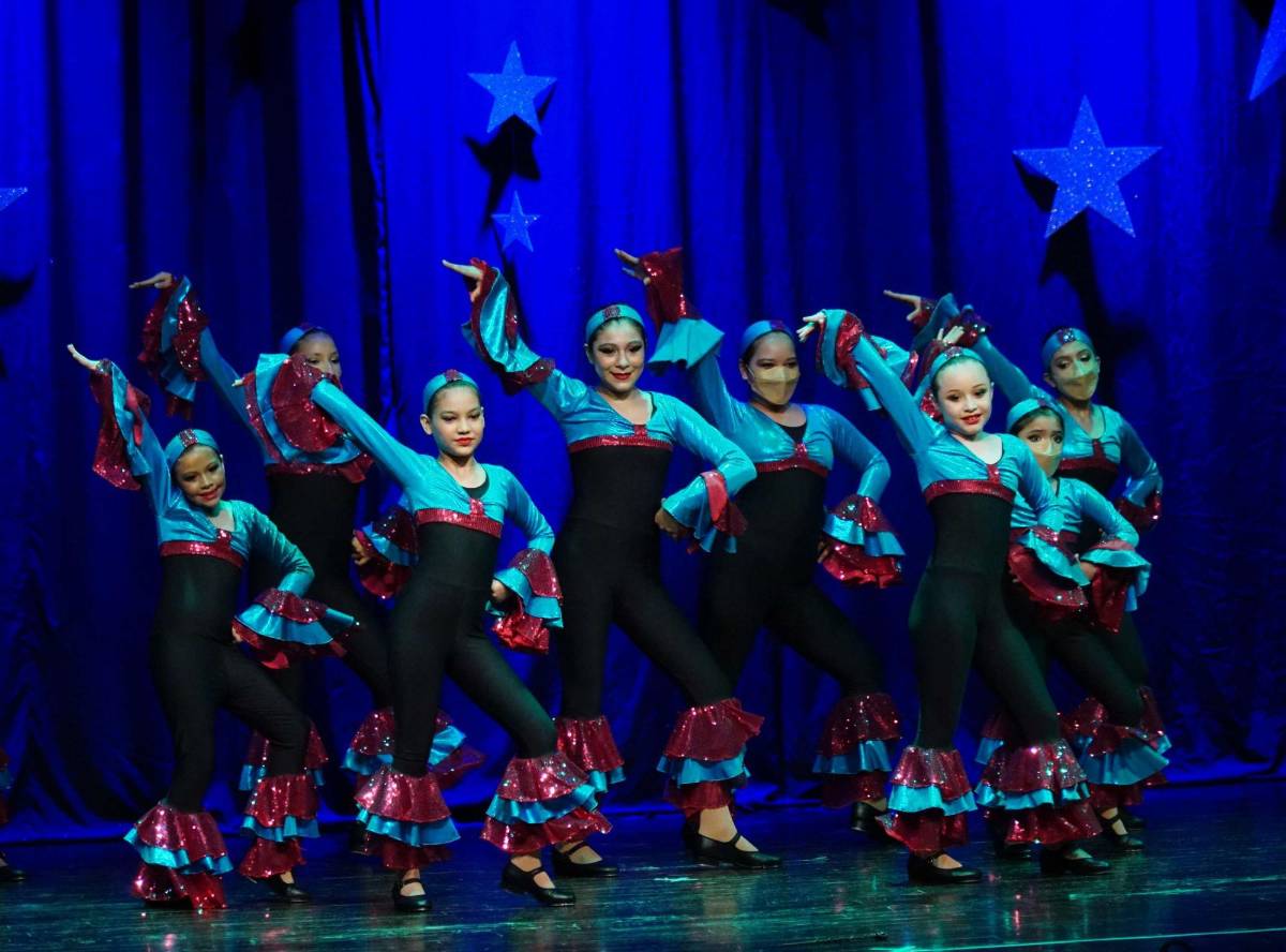 Academia de Bellas Artes celebra 51 años de fundación