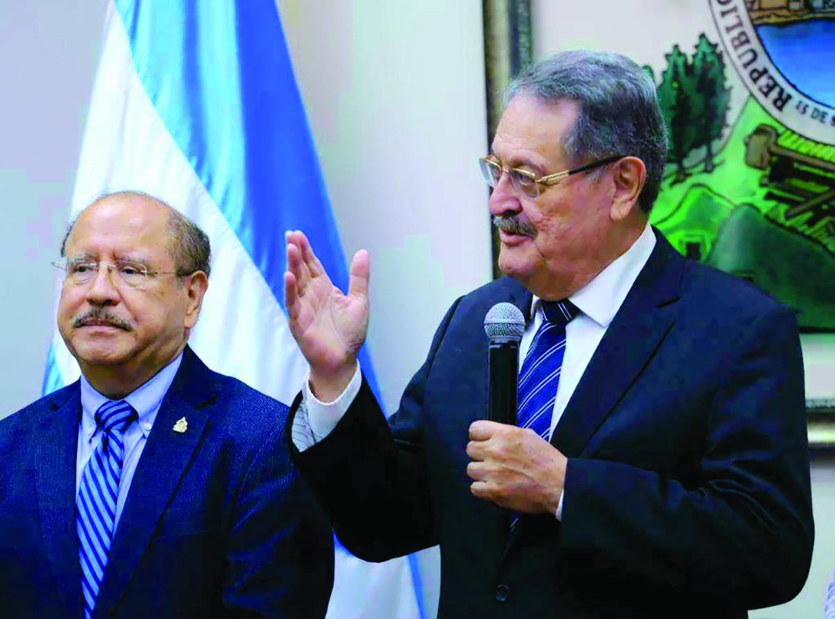 “Mel” Zelaya revela si será candidato a presidente de Honduras