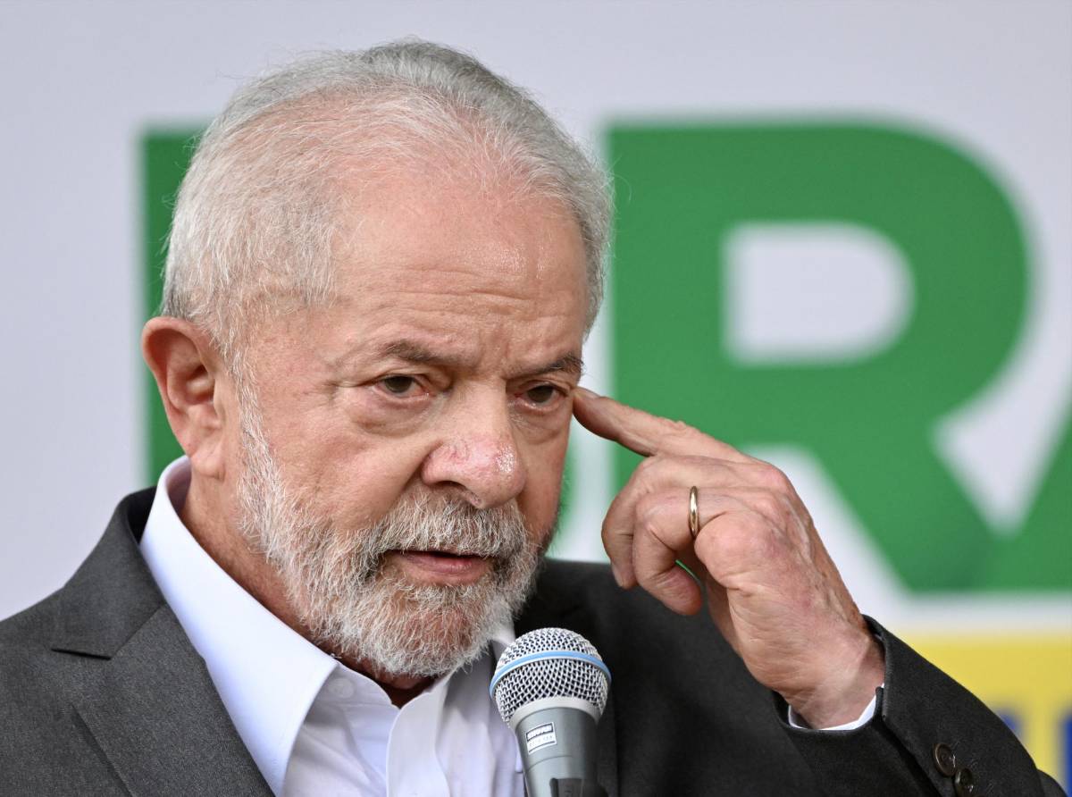 Lula lamenta destitución “constitucional” de Castillo y pide “paz” a Boluarte