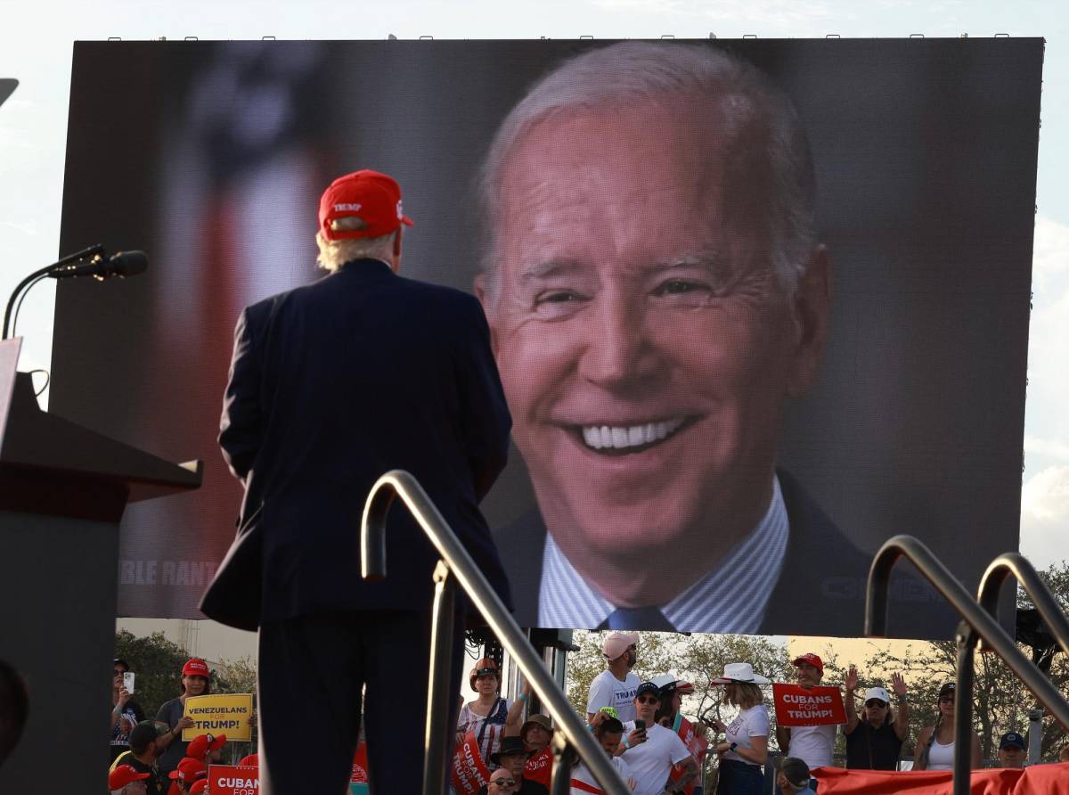 Biden y Trump convocan multitudes la víspera de las elecciones legislativas