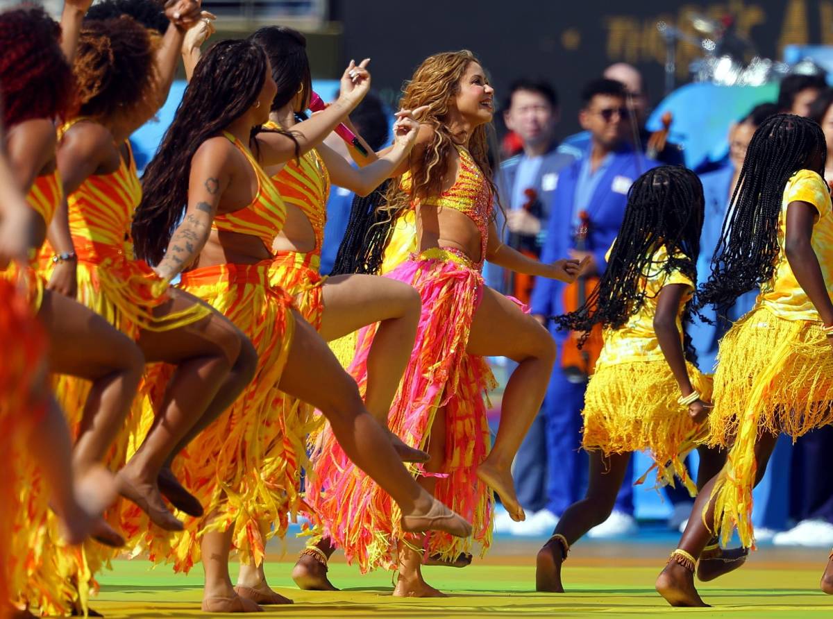 Histórico show en la final del Mundial: Shakira enamoró, sorpresa con Ronaldinho y Ronaldo