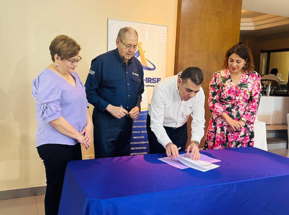 Lanzan política de género para conmemorar Día de la Mujer