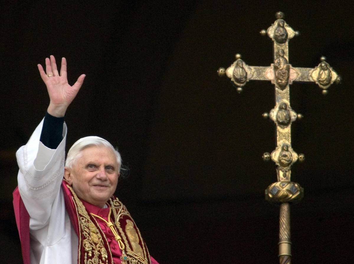 El Papa Emérito Benedicto XVI muere a los 95 años