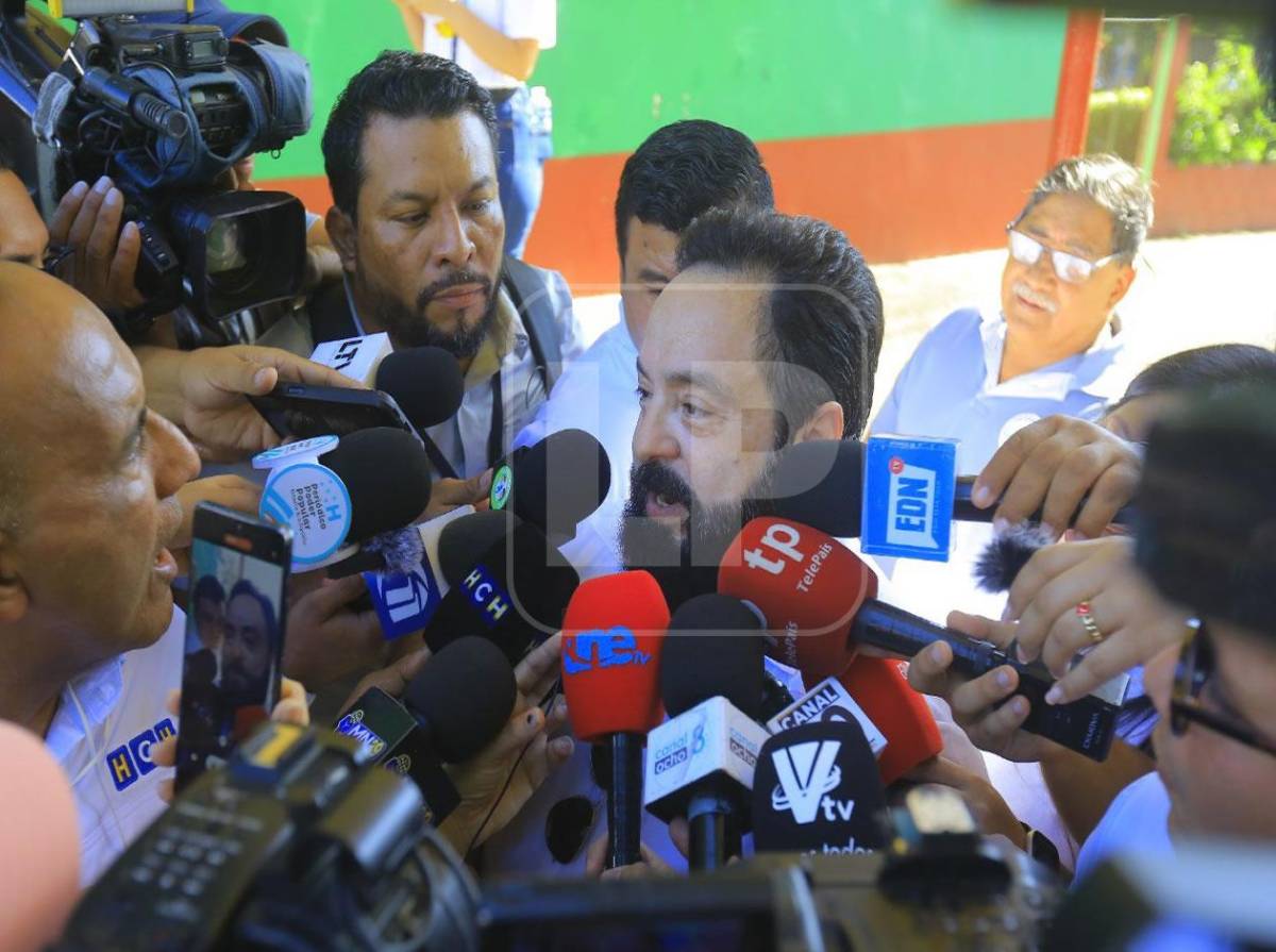 Luis Redondo tras votar: “Yo soy parte del familión”