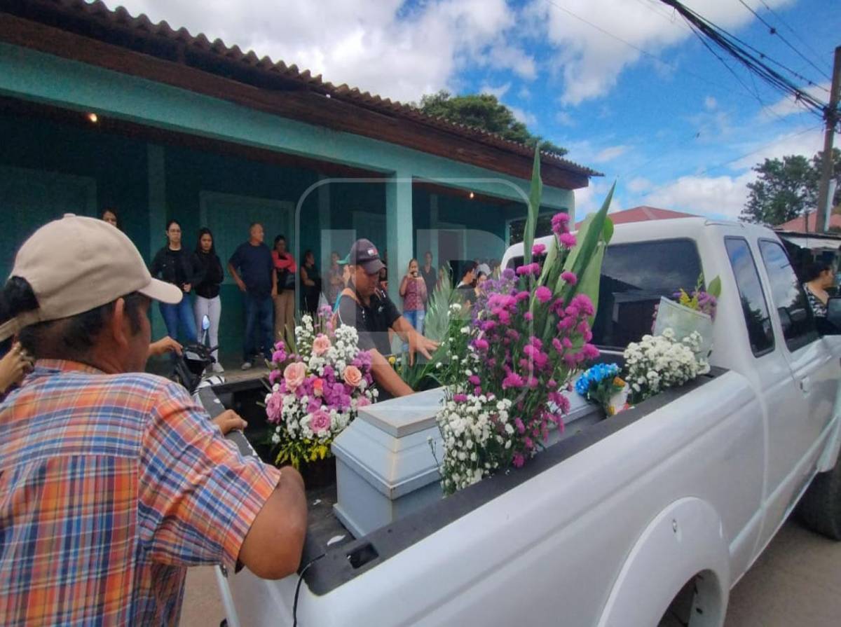 Con alabanzas y globos, así despiden al pequeño Johnny Neptaly Gómez